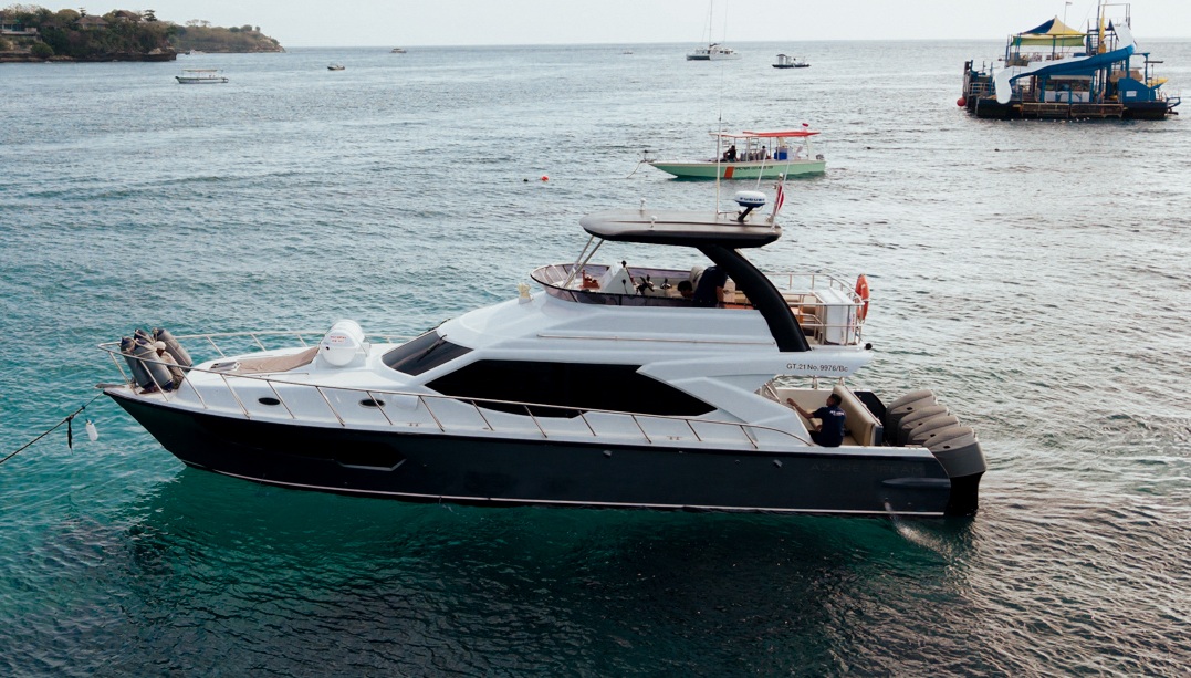 Azure Dream Yacht