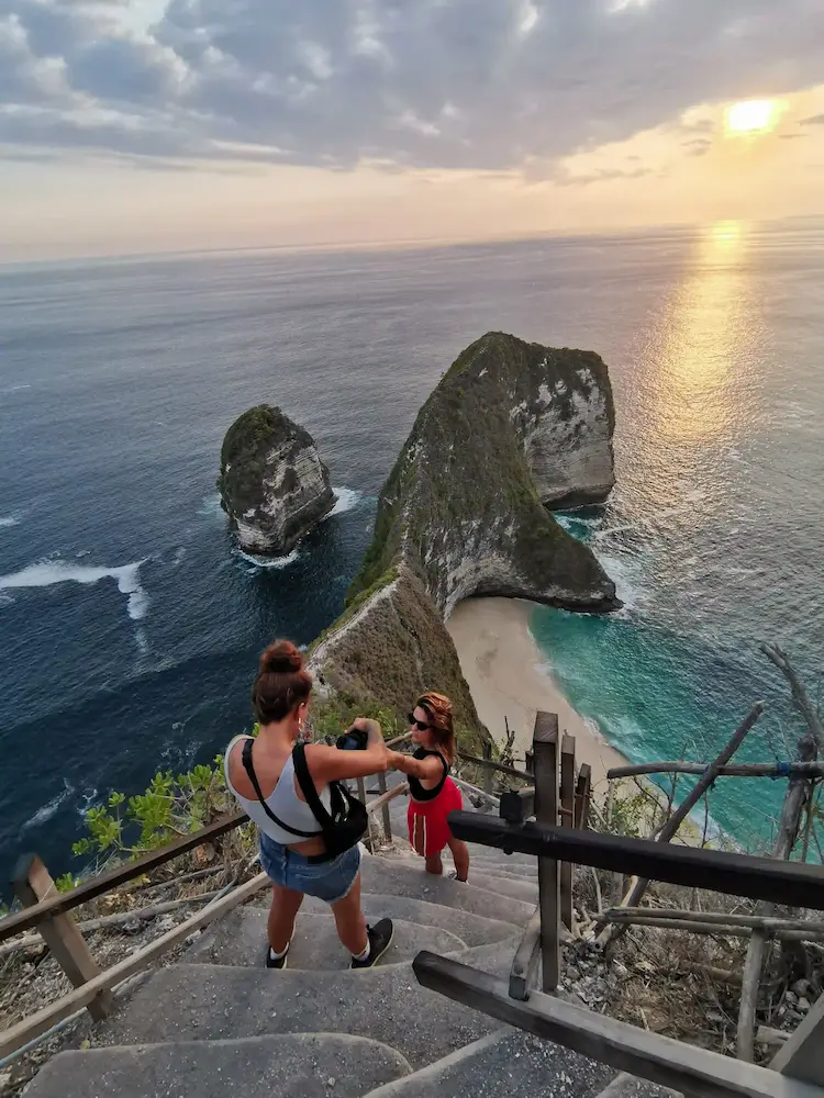 Nusa Penida Mix Tour Diamond Beach, Rumah Pohon, Kelingking Beach, And Paluang Cliff